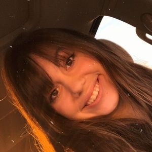 Meet your Posher, Kaitlyn